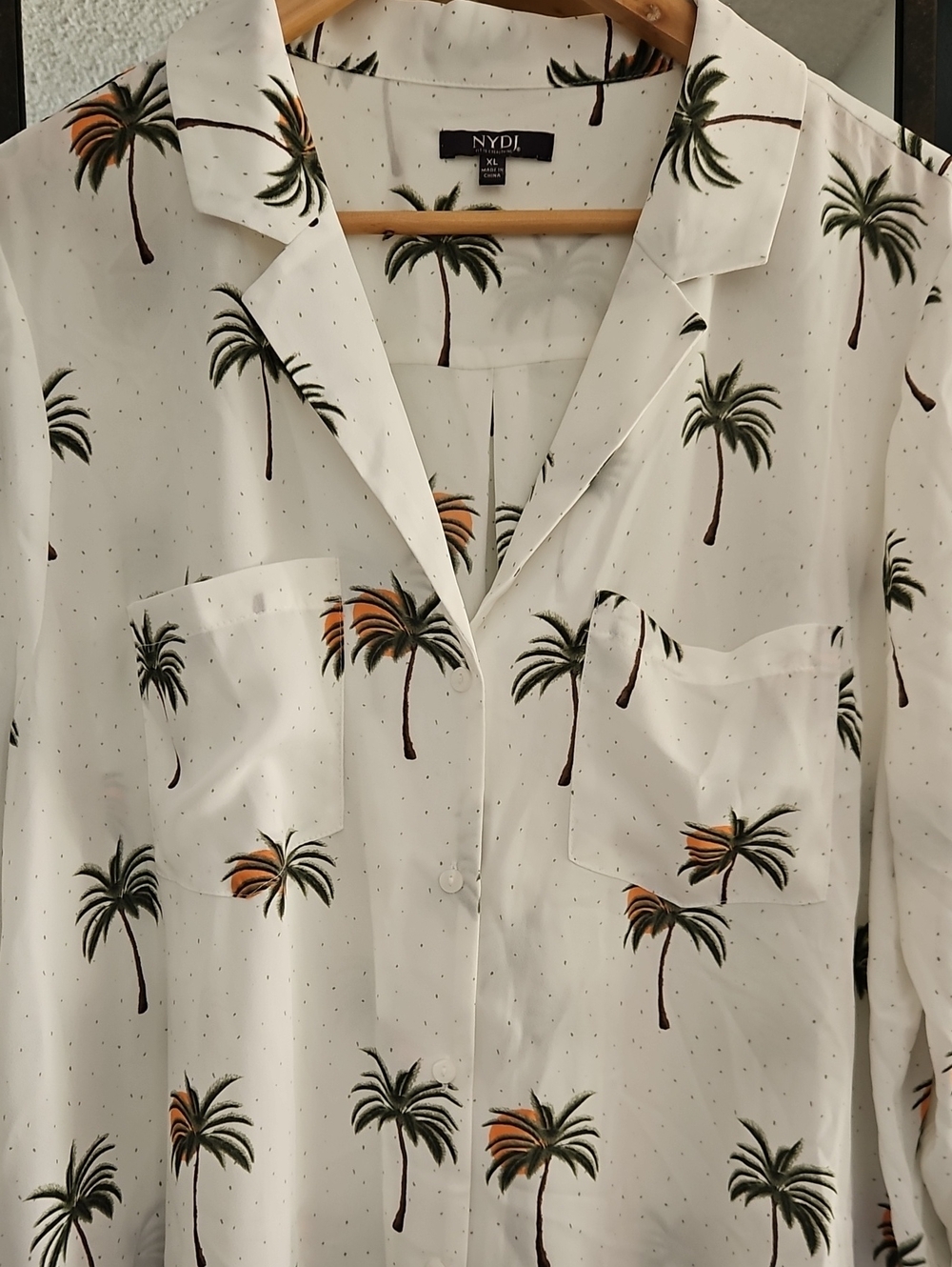 NYDJ Size XL  Palm Tree Print Blouse Summer Lightweight Fun Novelty Print